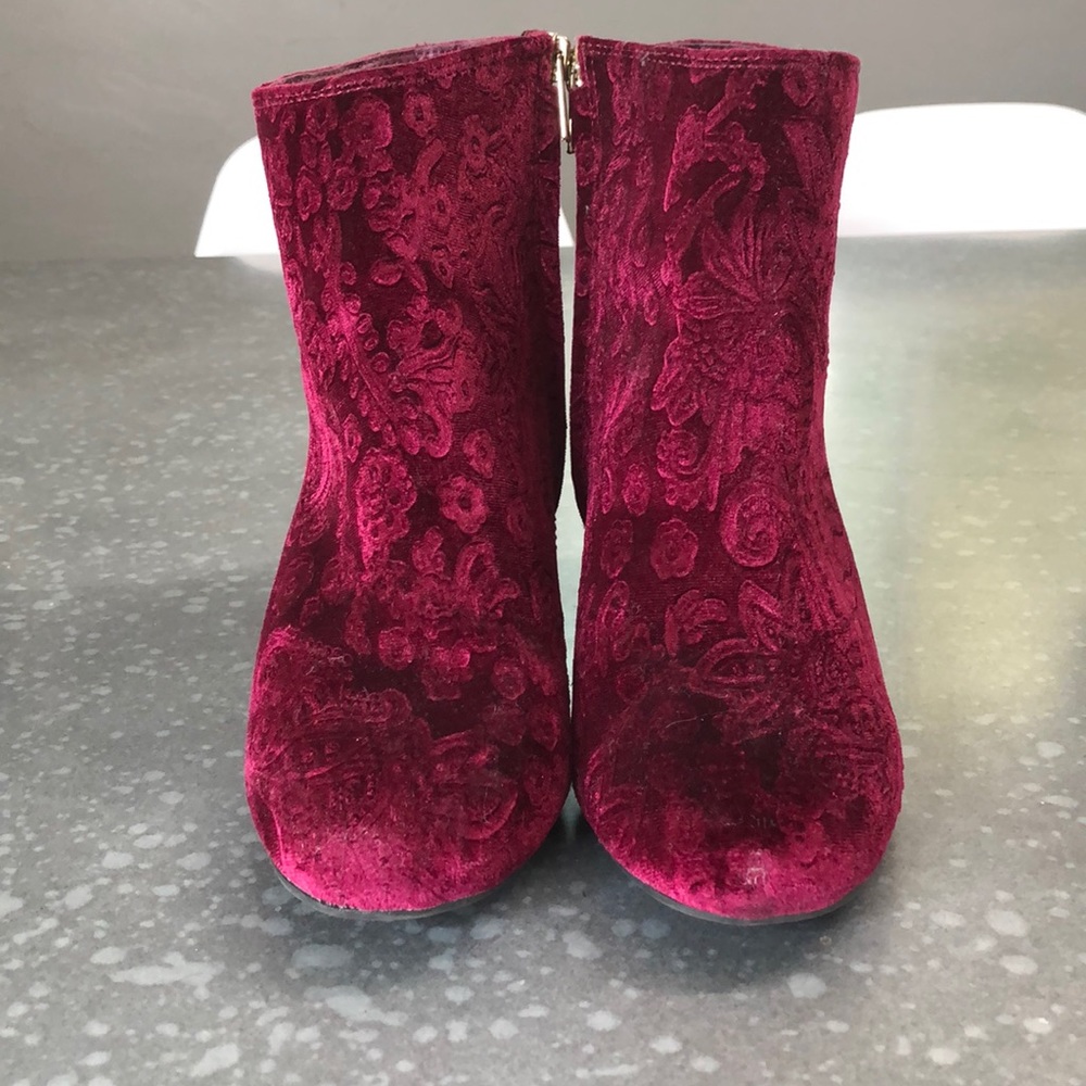 Magenta pink velvet booties